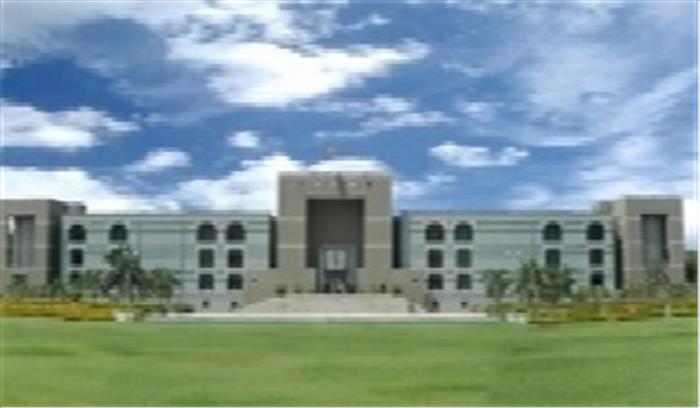 गुजरात हाईकोर्ट के सेवानिवृत्त जज ने 5वें लोकायुक्त के रूप में शपथ ली