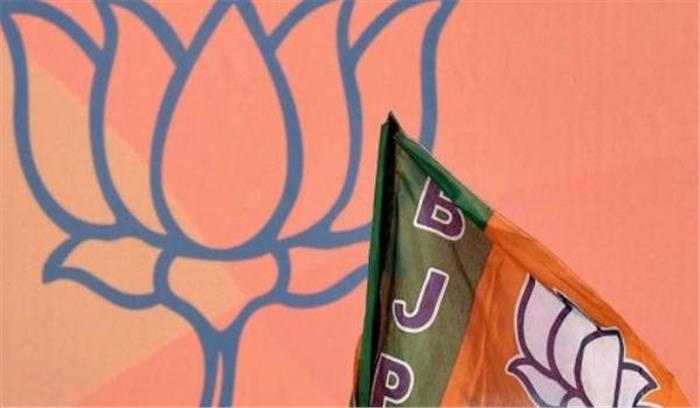 गुजरात में नगरपालिका चुनाव पर बीजेपी को झटका