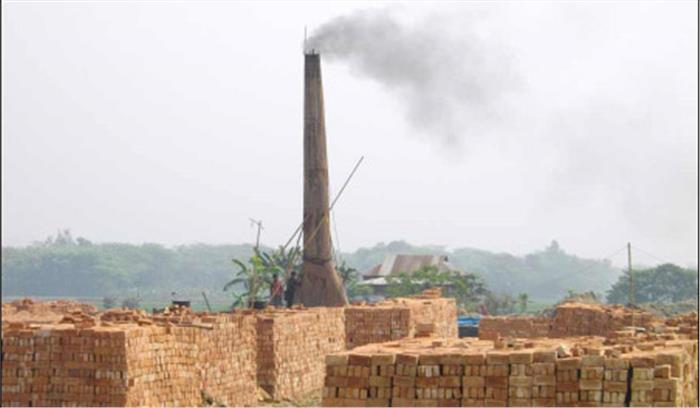 गुजरात : ईंट भट्ठे पर बंधक बना कर रखे गये 51 मजदूर मुक्त कराये गये