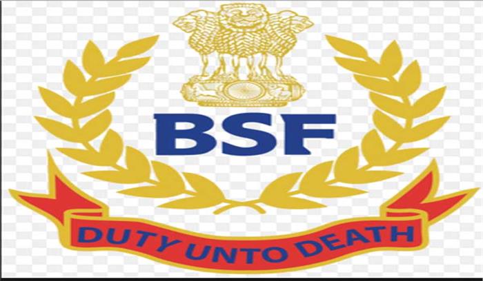 क्रीक क्षेत्र से बीएसएफ ने पाकिस्तानी नौका को पकड़ा