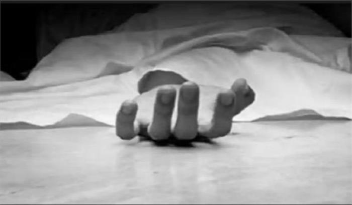 सूरत में दो शव बरामद