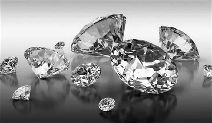  गुजरात में हीरा कारखाने से 626 हीरों की हुई चोरी