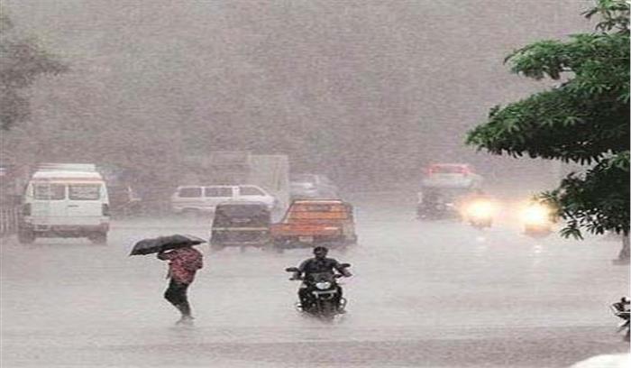 गुजरात के वलसाड में भारी वर्षा, वापी में पिछले 24 घंटे में 14 ईंच