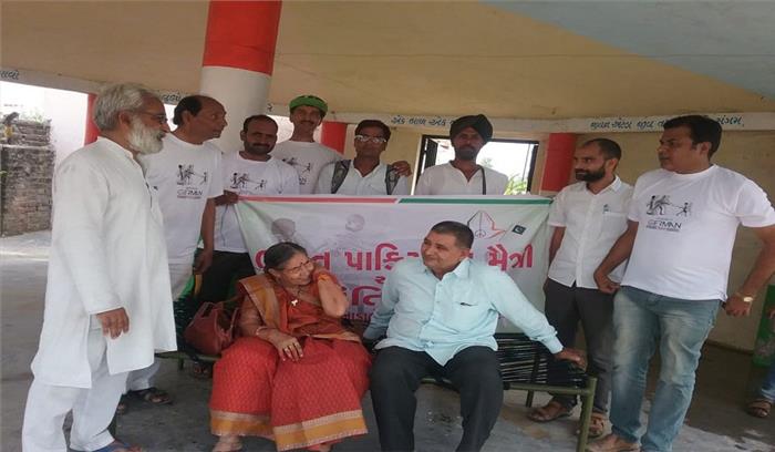 अनुमति नहीं मिलने के कारण पाकिस्तान सीमा तक नहीं पहुंचा सामाजिक कार्यकर्ताओं का दोस्ताना मार्च