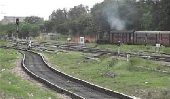 तीन माह के भीतर मीटरगेज रेल मुक्त होगा गुजरात