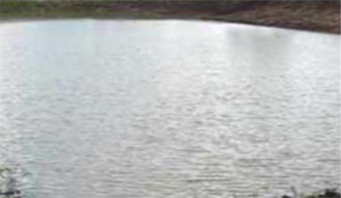 गुजरात: तालाब से कारतूस बरामद