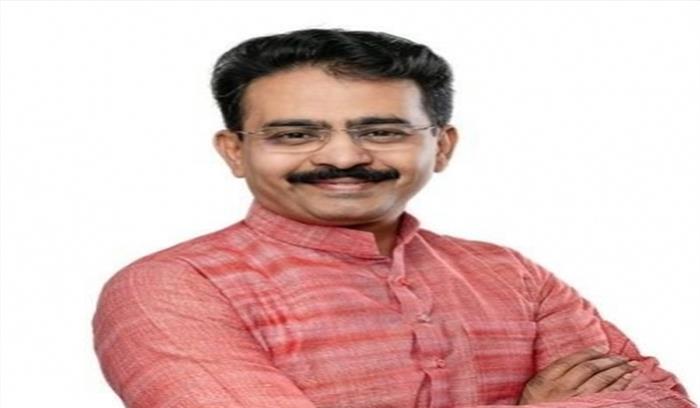 गुजरात में नए प्रभारी, प्रदेश अध्यक्ष पर मंथन कर रही कांग्रेस