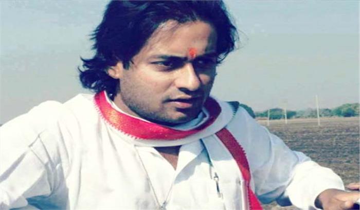 जयवर्धन ने झाझौन में सुनी ग्रामीणों की समस्याएँ