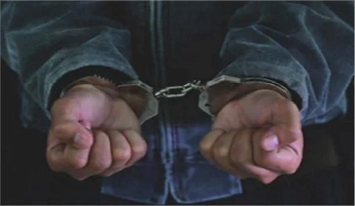 लॉस एंजिलिस में गोलीबारी का संदिग्ध हिरासत में लॉस एंजिलिस में गोलीबारी का संदिग्ध हिरासत में