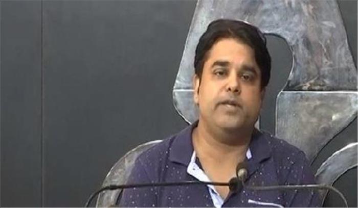 हनीप्रीत और गुरमीत के संबंध बाप-बेटी जैसे नहीं: विश्वास गुप्ता