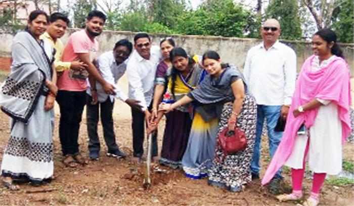 नपाध्यक्ष ने किया चौपाटी निर्माण कार्य का भूमिपूजन