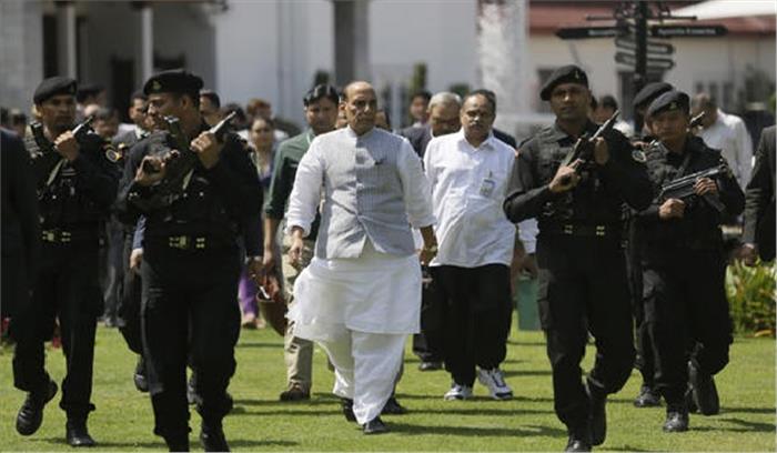 हमले की नई रणनीति बना रहे राजनाथ सिंह