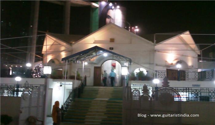 प्रकाशोत्सव में डूबा नोएडा