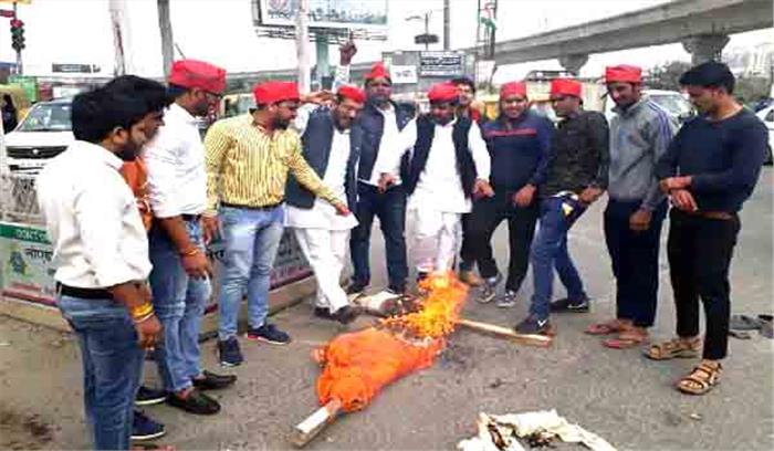 सपा ने फूंका भाजपा का पुतला