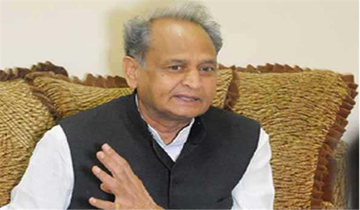 हार्दिक का अनशन तुड़वाए रूपाणी : गहलोत हार्दिक का अनशन तुड़वाए रूपाणी : गहलोत