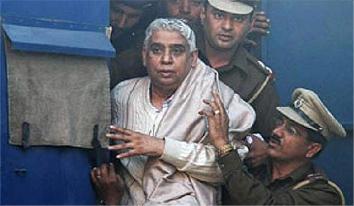   हरियाणा:  अदालत ने रामपाल को 2 मामलों में बरी किया 