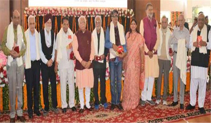 हरियाणा : बुजुर्ग पत्रकारों के लिए पेंशन लागू हरियाणा : बुजुर्ग पत्रकारों के लिए पेंशन लागू