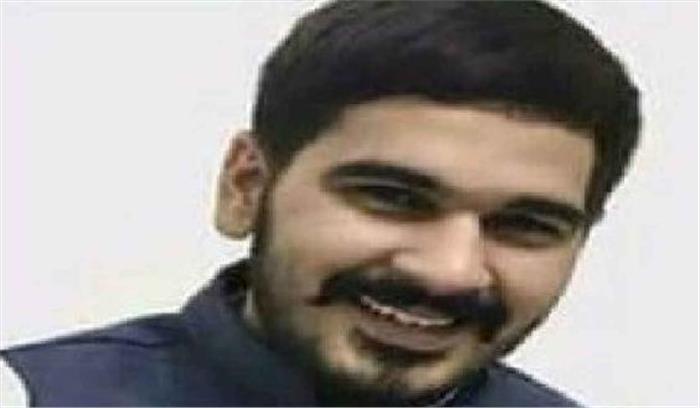 विकास बराला और आशीष कुमार चंडीगढ़ पुलिस के सामने पेश हुए