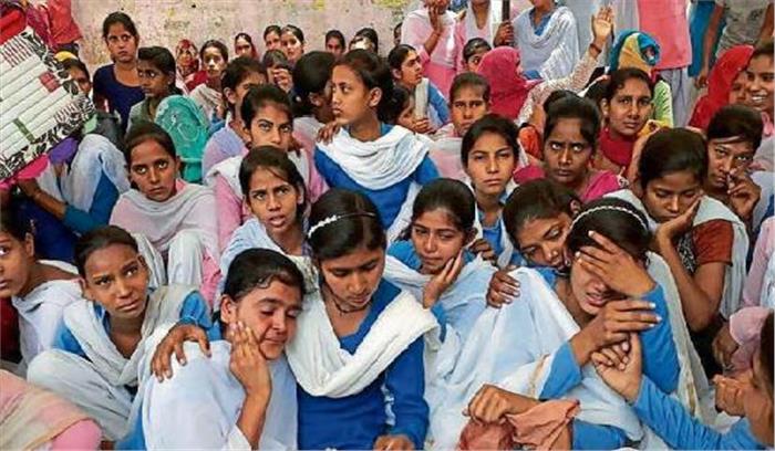 बेटियों के आगे झुकी खट्टर सरकार