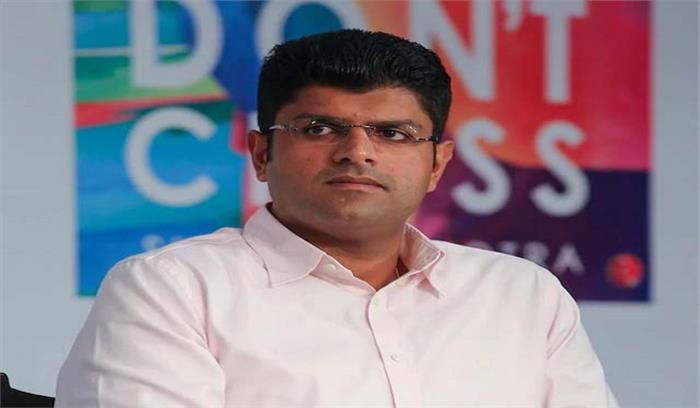 हरियाणा : दुष्यंत चौटाला ने राज्यपाल को समर्थन पत्र सौंपा