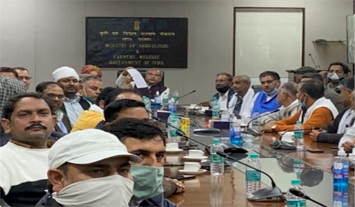 हरियाणा में किसानों की एक टीम ने कानूनों में संशोधन वाला सरकार का प्रस्ताव स्वीकार किया