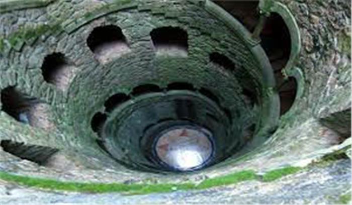 वीरान कुएं का सौंदर्यीकरण कर बना दिया सेल्फी प्वाइंट