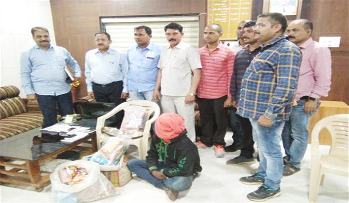 चोरी का नाबालिग आरोपी चढ़ा क्राइम ब्रांच के हत्थे