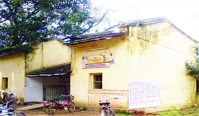 जिले में दिन ब दिन बदहाल हो रही चिकित्सा व्यवस्था