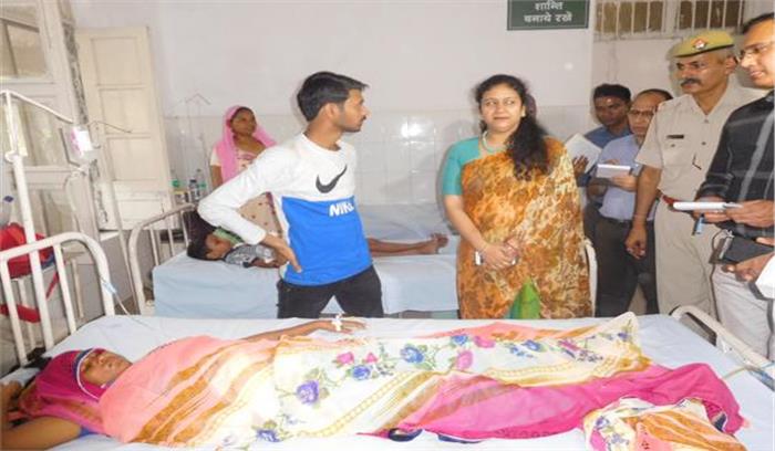 जिलाधिकारी ने एमएमजी अस्पताल का किया निरीक्षण