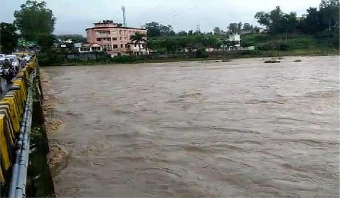 भारी बारिश के बाद यमुना में उफान को लेकर हरियाणा में अलर्ट जारी