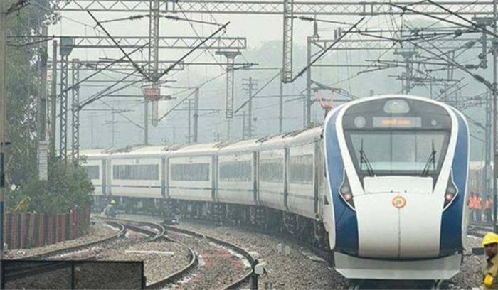 हाई-स्पीड वंदे भारत एक्सप्रेस का पहला व्यावसायिक परिचालन शुरू