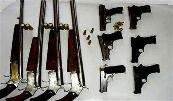 अवैध हथियार तस्करों की जमानत याचिका खारिज कर दी