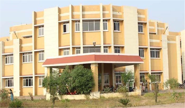 नियम में उलझन, कई परीक्षार्थियों का पंजीयन रूका नियम में उलझन, कई परीक्षार्थियों का पंजीयन रूका