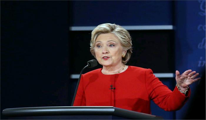 हिलेरी क्लिंटन के पूर्व सहयोगी के ईमेल का ब्यौरा जारी
