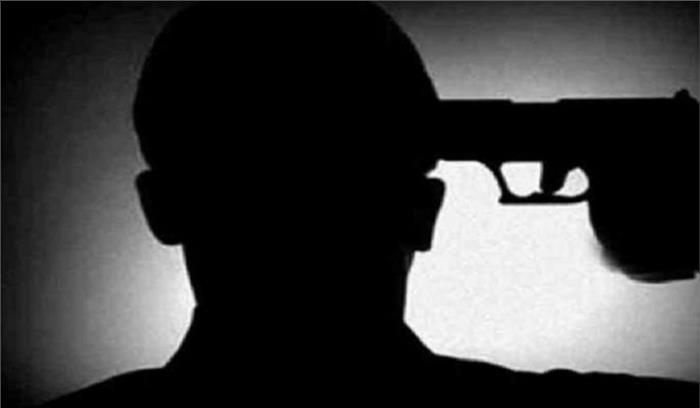 हिमाचल : पूर्व अधिकारी चंद्रमोहन शर्मा ने खुद को गोली मारकर आत्महत्या की