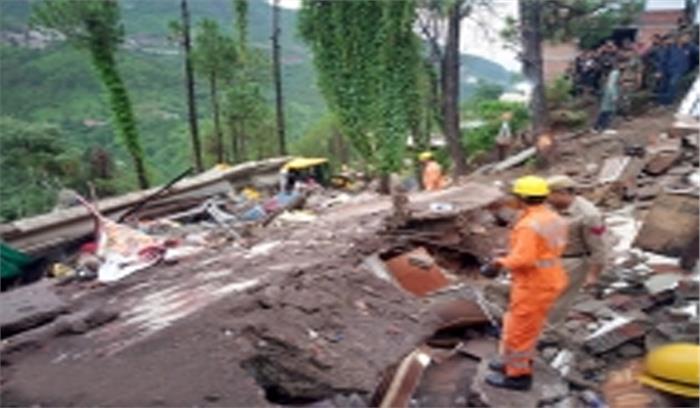 हिमाचल में इमारत ढहने से सैनिक समेत 2 मरे, 12 सैनिक फंसे हिमाचल में इमारत ढहने से सैनिक समेत 2 मरे, 12 सैनिक फंसे