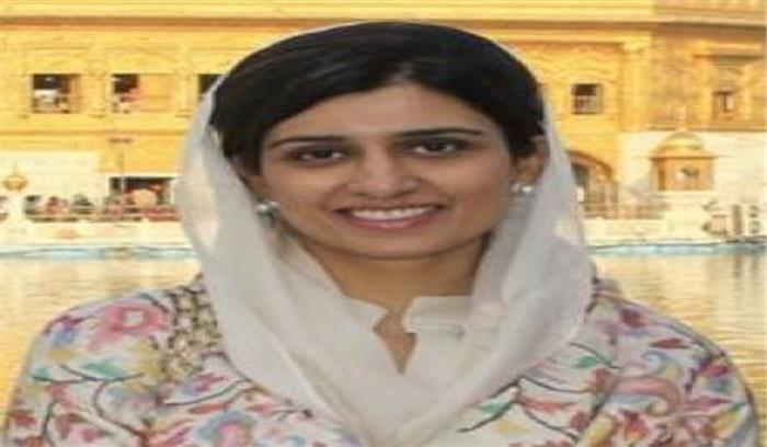 हिना रब्बानी खार के खिलाफ भाई ने धोखाधड़ी का मामला दर्ज कराया