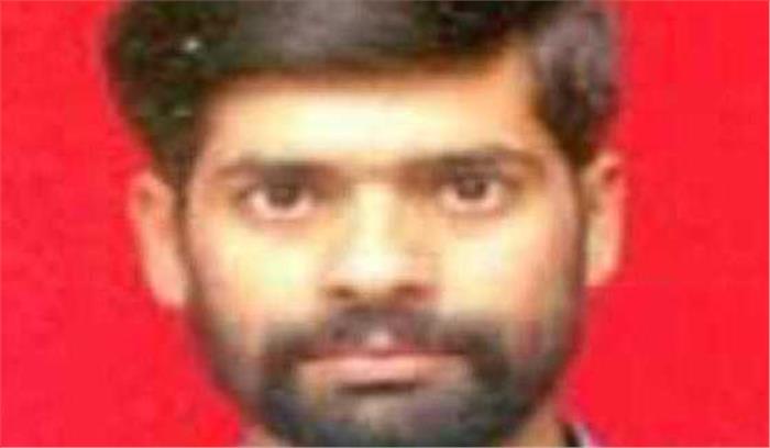 युवा कवि अच्युतानंद मिश्र को पुरस्कार के लिए चुना गया