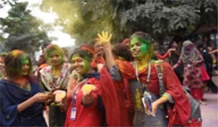 विधायक कार्यालय में मनाया गया होली मिलन