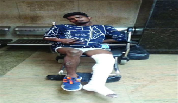 पुलिस मुठभेड़ में गोली लगने से दो बदमाश सहित सिपाही घायल