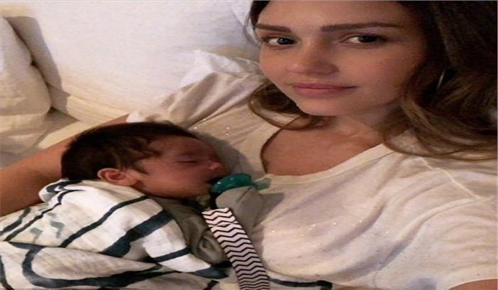 सुबह बेटे को स्तनपान कराना मेरा पसंदीदा समय: जेसिका अल्बा