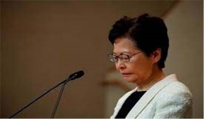 हांगकांग की नेता ने इस्तीफे की रिपोर्ट से किया इनकार