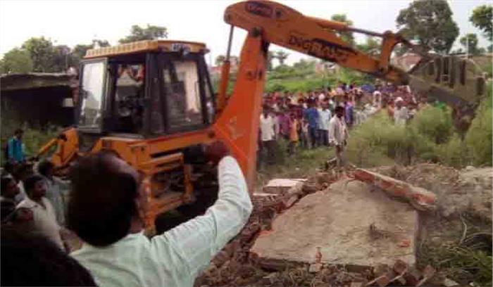 उत्तर प्रदेश :निर्माणाधीन मकान का लैंटर गिरा, मिस्त्री की मौत