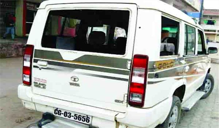 होटल में मचाया उत्पात पुलिस गाड़ी के कांच तोड़े