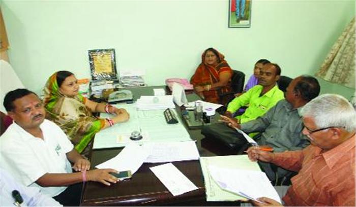 आवास शाखा प्रभारी को हटाने प्रस्ताव पारित