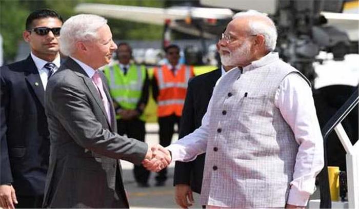 एक सप्ताह के अमेरिका दौरे पर ह्यूस्टन पहुंचे मोदी