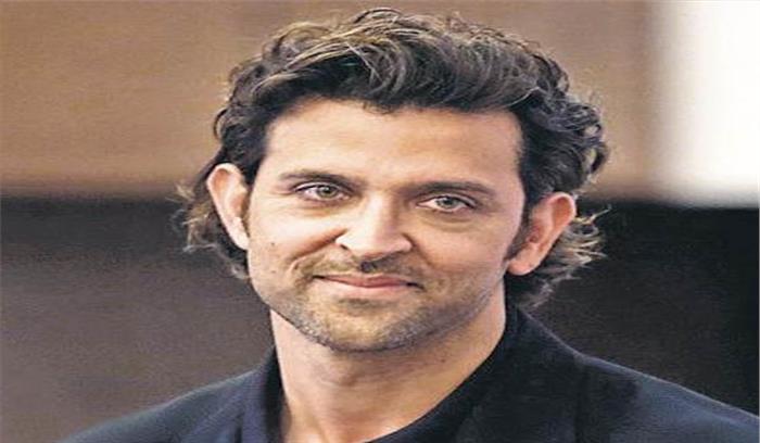 तेरह डबिंग कलाकारों ने ऋतिक से खास की मुलाकात 