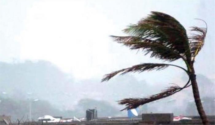 चक्रवाती तूफान ‘फोनी’ ने मार्ग बदला, ओडिशा तट पर टकराने की आशंका