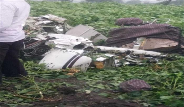 हैदराबाद के पास विमान दुर्घटनाग्रस्त, 2 प्रशिक्षु पायलटों की मौत हैदराबाद के पास विमान दुर्घटनाग्रस्त, 2 प्रशिक्षु पायलटों की मौत