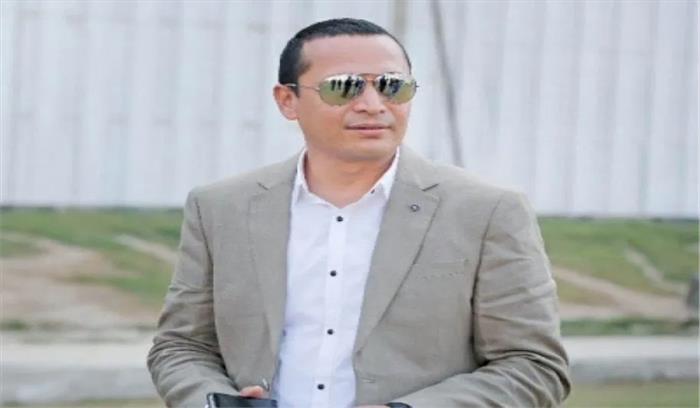 मिलिए आईएएस राजशेखर से, जिनके मैनेजमेंट से हजारों मजदूरों को मिली बसों की सवारी